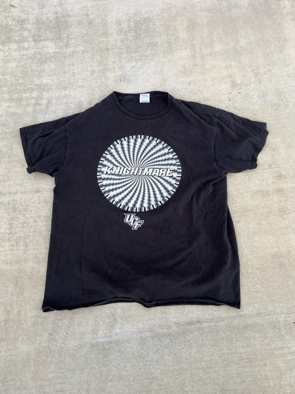 UCF Knightmare Vintage Y2K T-Shirt size L
